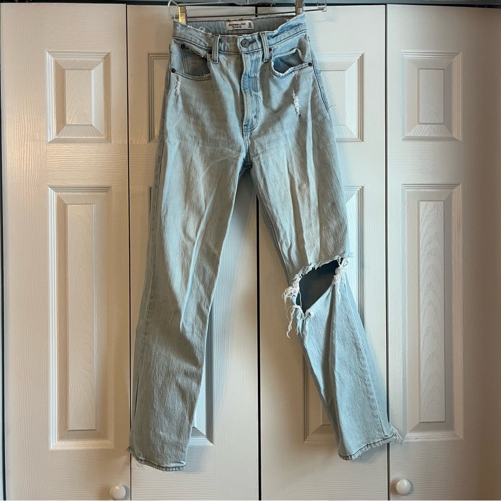 Abercrombie 90s Straight Ultra High Rise Jeans